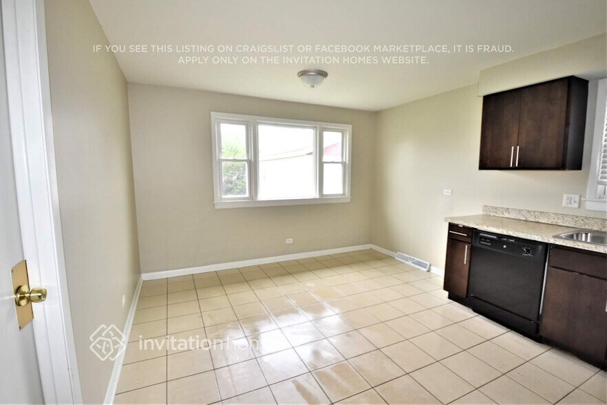 Building Photo - 5846 81st Pl