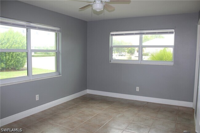 Building Photo - 334 Cape Coral Pkwy W