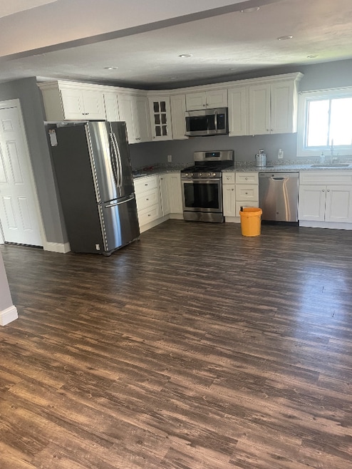 Building Photo - 118 N Main St