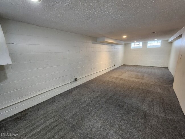 Building Photo - 21170 Fuller Ave