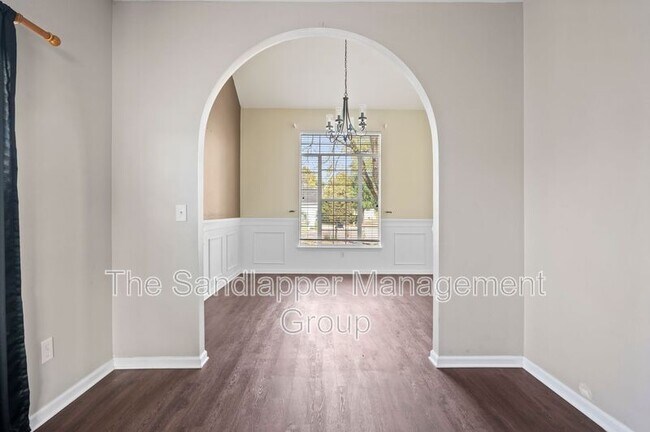 Building Photo - 5025 Weatherstone Rd