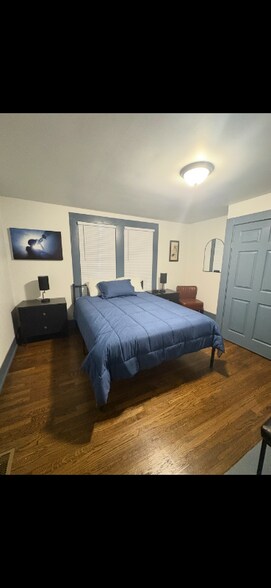 Building Photo - 1152 44th St N