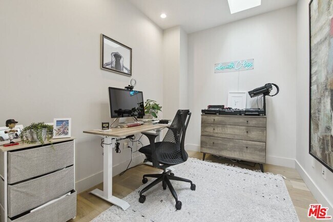 Building Photo - 1310 Preston Wy