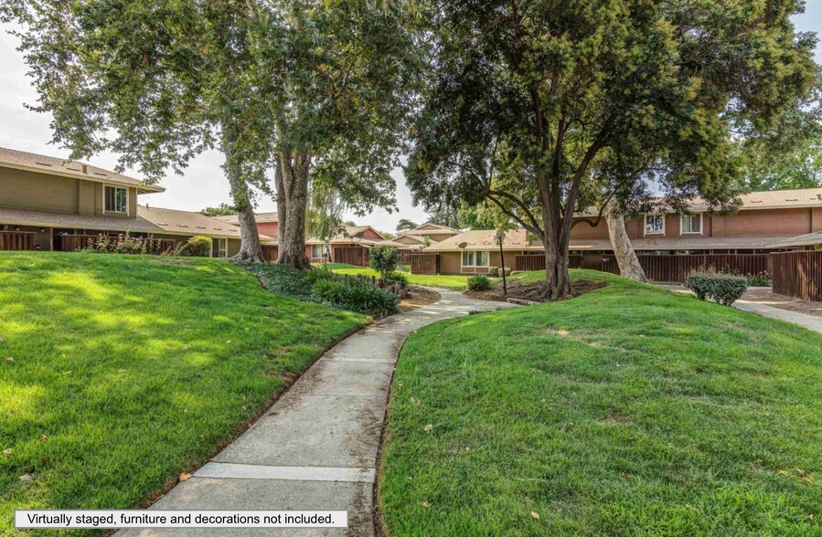 Building Photo - 2073 Olivera Rd