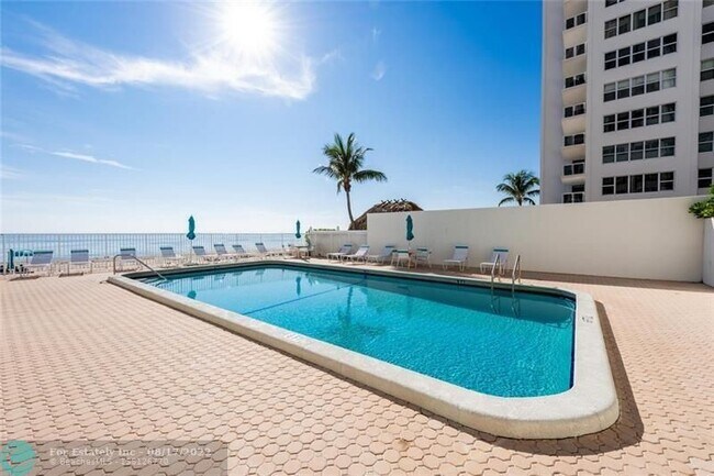 Building Photo - 3750 Galt Ocean Dr