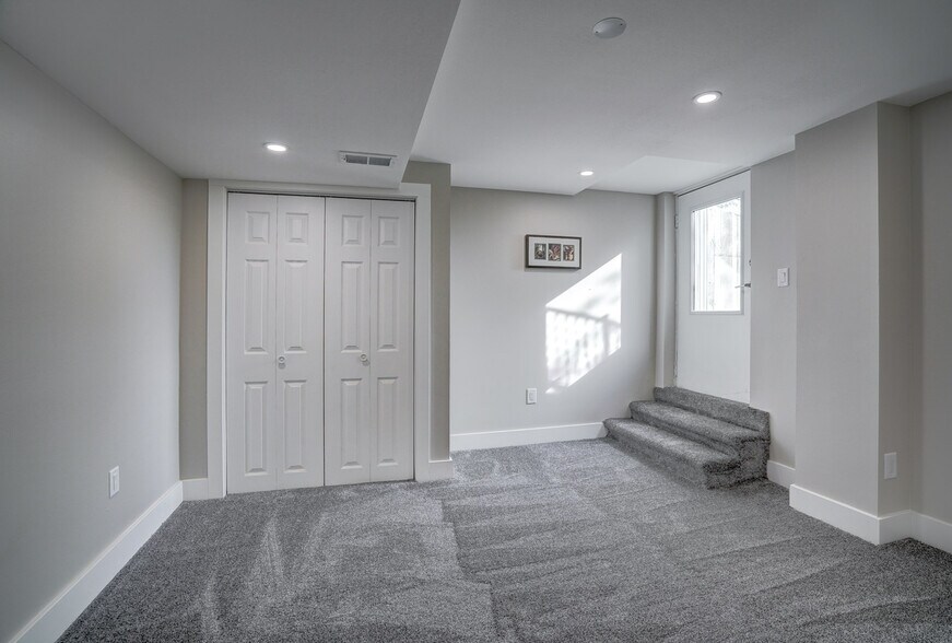 Bedroom #3 with large walk in closet - 4688 Capitol View Rd