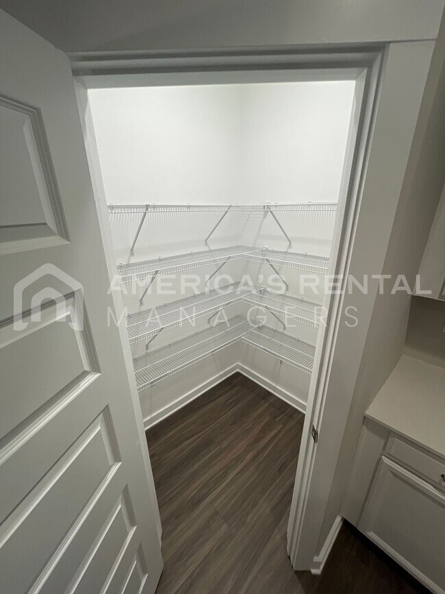 Building Photo - Home for Rent in Oak Grove, AL!!! Availabl...