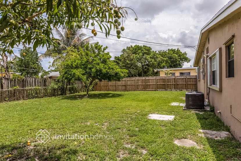 Building Photo - 3101 SW 37th Terrace