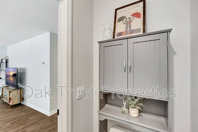 Building Photo - 111 Orchid Bloom Cir