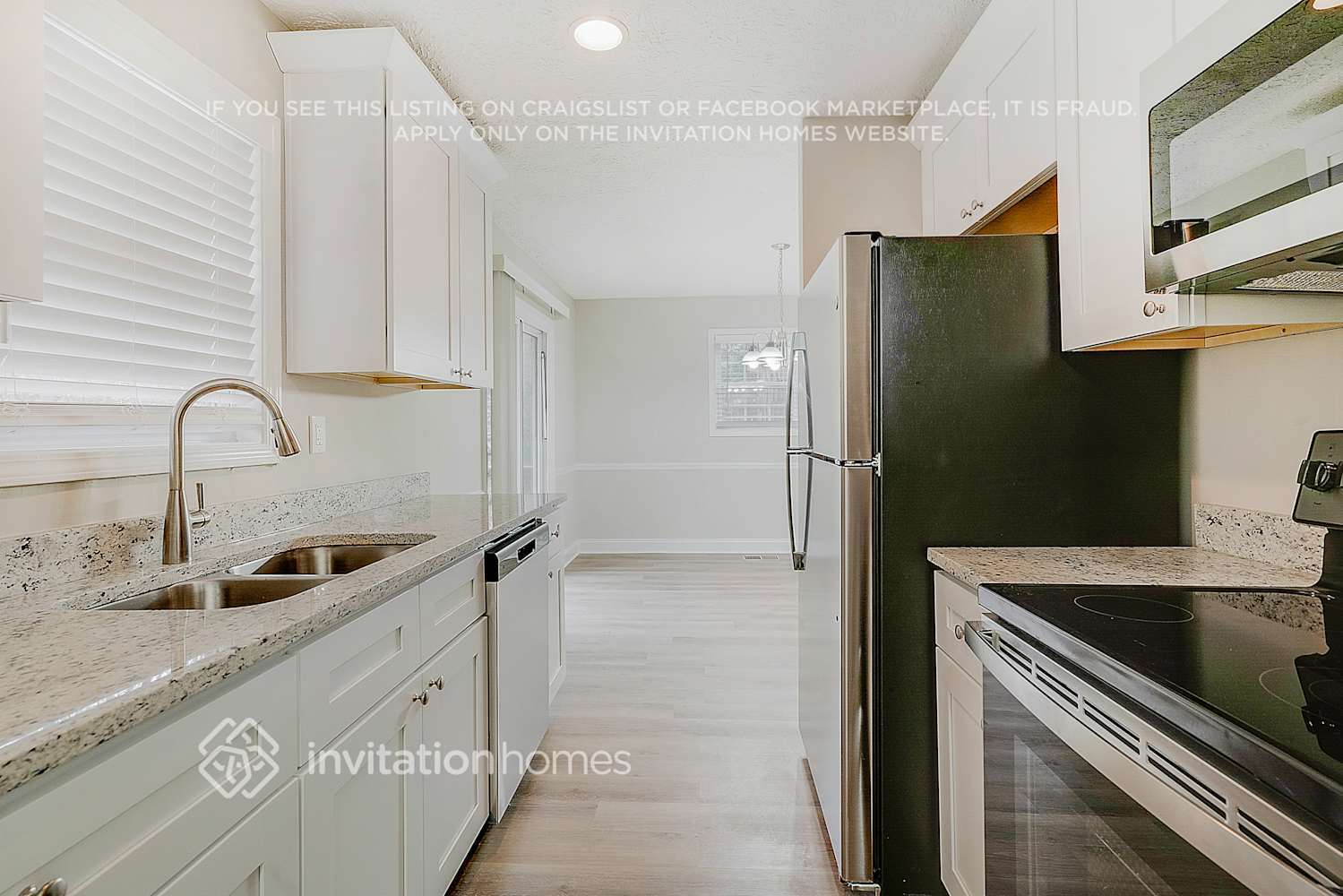 Building Photo - 5484 Pine Dr SW