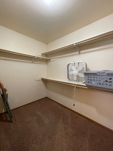 Building Photo - 6405N Chapel Hill Blvd