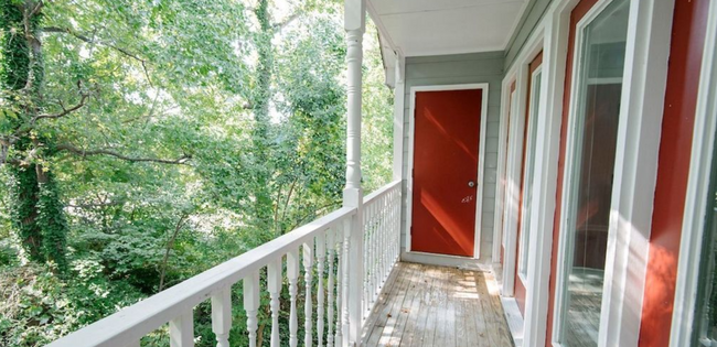 Outdoor Space! - 1311 Park Glen Dr