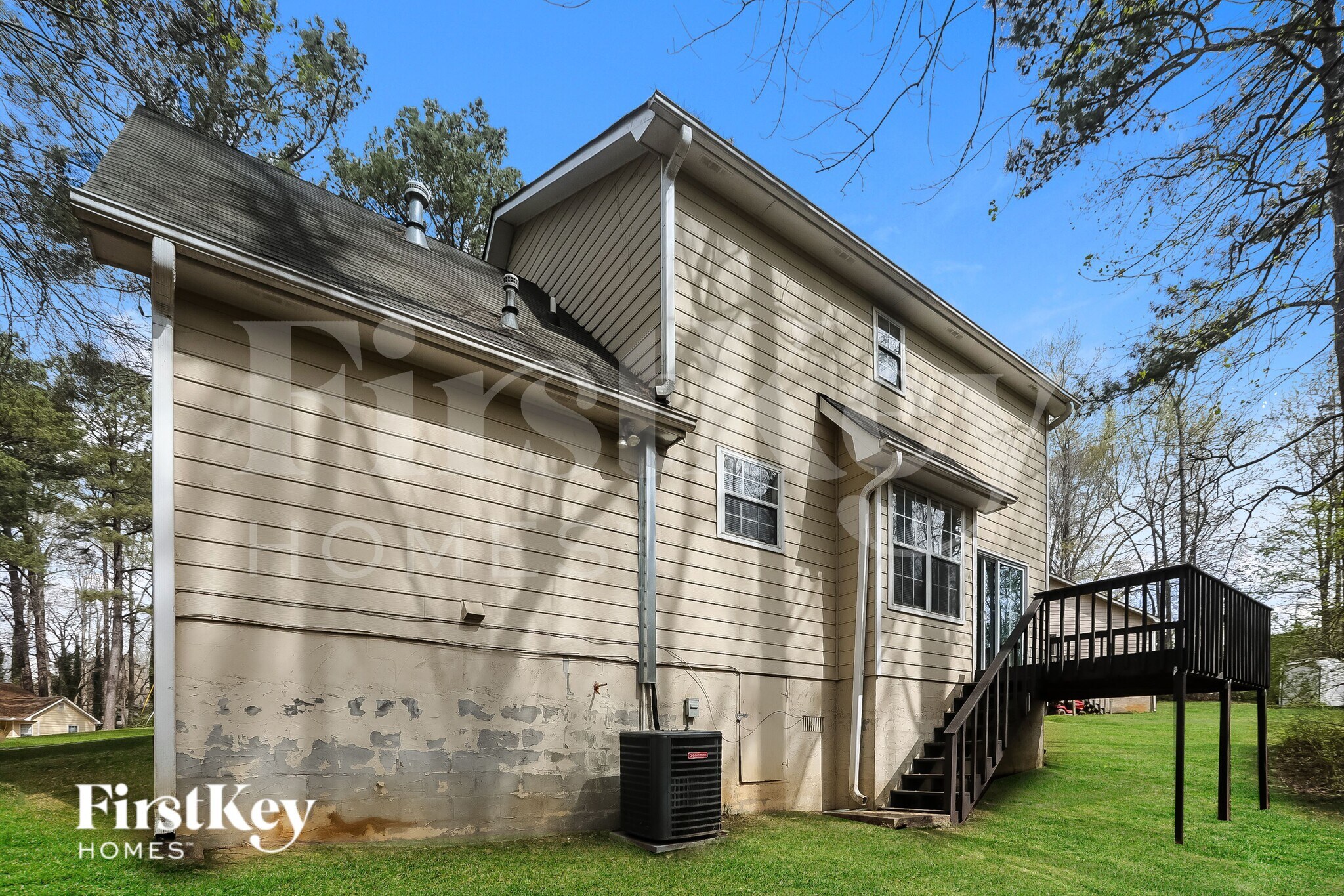 Building Photo - 8606 Sheridan Dr
