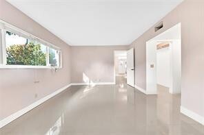 Building Photo - 7897 Golf Cir Dr