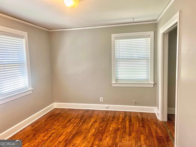Building Photo - 407 Springdale Dr