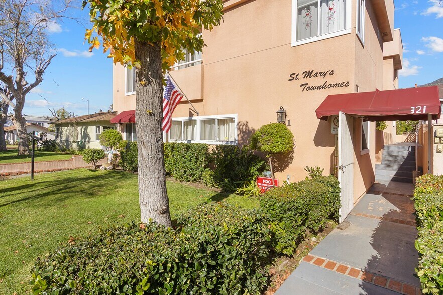 Building Photo - 321 W Dryden St