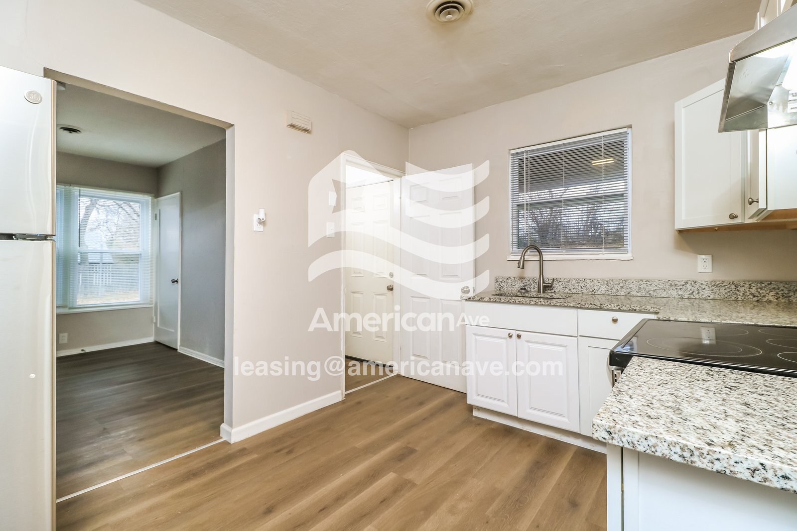 Building Photo - 6575 Julian Ave