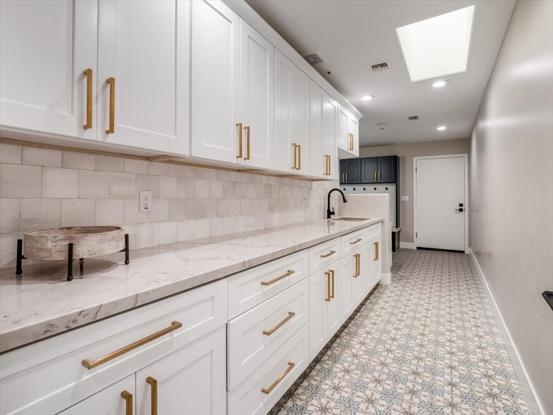 Enormous laundry room/drop zone area with brand new large capacity W/D - 8437 N 84th St