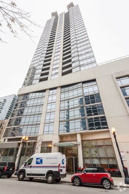 Building Photo - 100 E 14th St