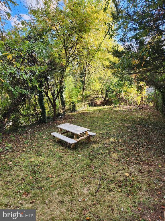 Building Photo - 3817 Birchview Ave