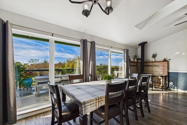 Building Photo - Custom Home on Property just outside of Eureka!