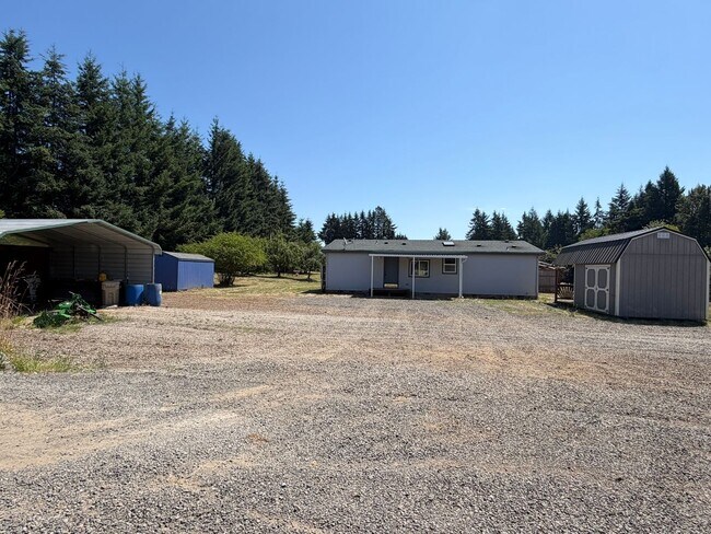 Building Photo - 2.5 Acres with Barn across from Lacomb School!