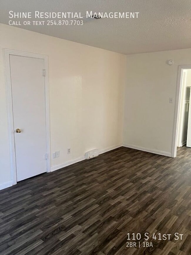 Building Photo - 110 S 41st St
