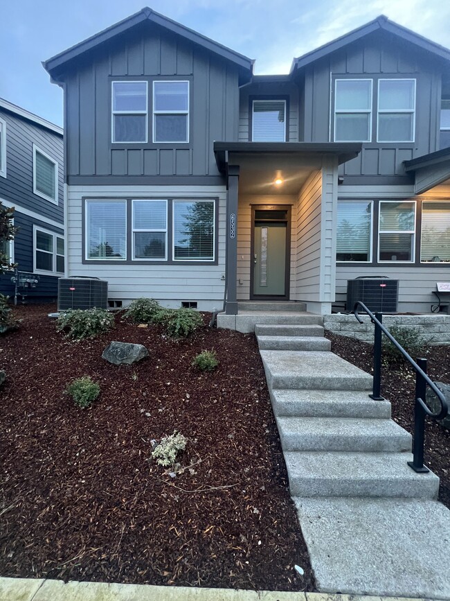 Building Photo - 6532 SE Nasha St