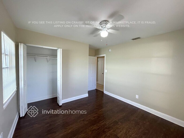 Building Photo - 8505 Temple Park Dr