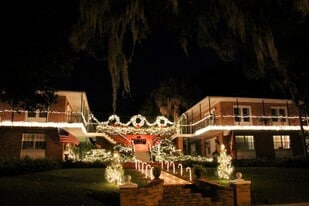 Building Photo - Fort King Manor