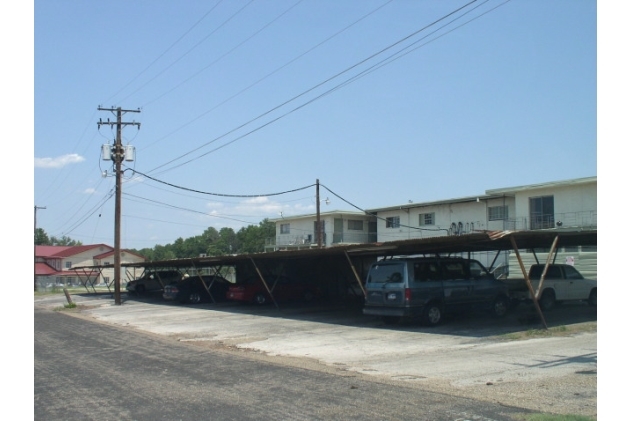 Building Photo - Willow Creek Apartments