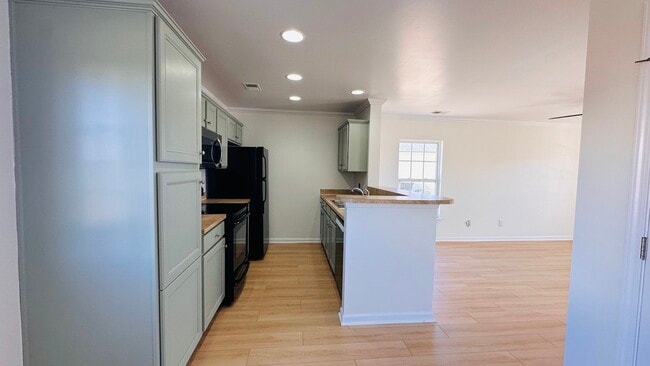 Building Photo - 1136 Moss Grove Dr