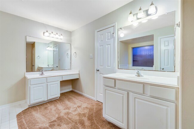 Building Photo - 3710 Banyan Wood Way