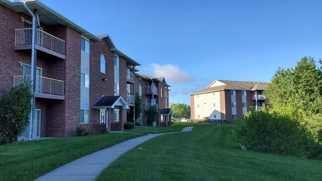 Building Photo - 1604 S Grandview Ave