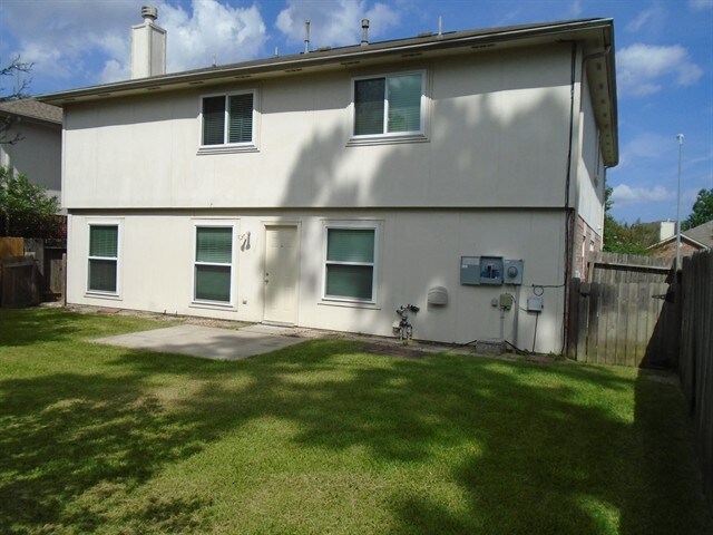 Building Photo - 26887 Castlecliff Ln