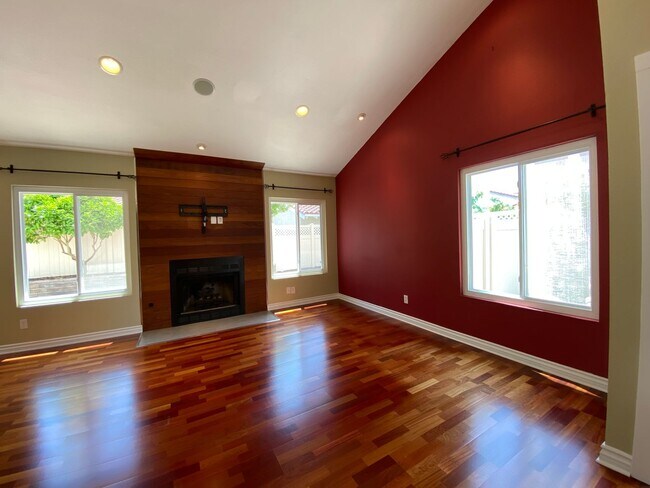 Building Photo - Cardiff living at its finest! Stunning 2-B...