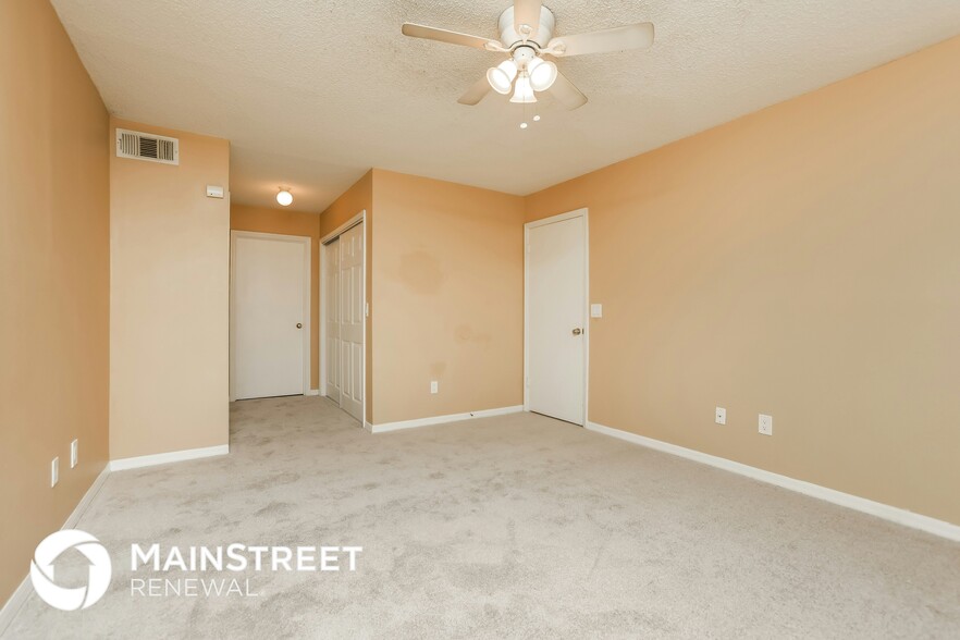 Building Photo - 6787 Brittany Chase Ct