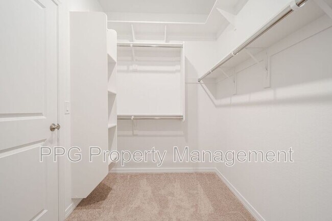 Building Photo - 11988 N 169th Ave
