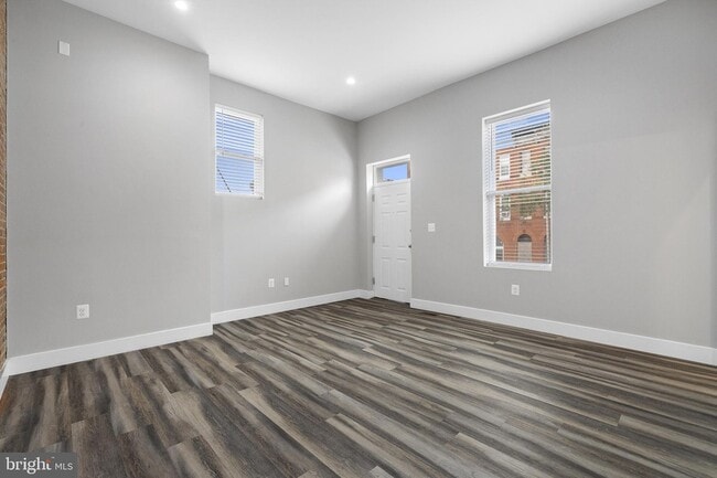 Building Photo - 1235 W Lafayette Ave