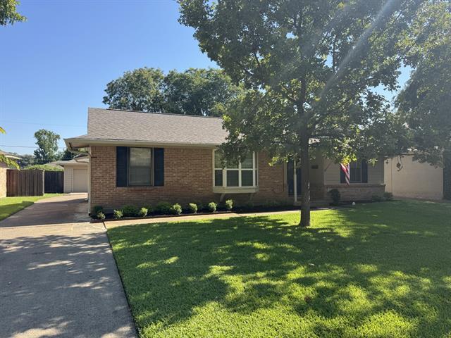 Building Photo - 7325 Rockhurst Dr