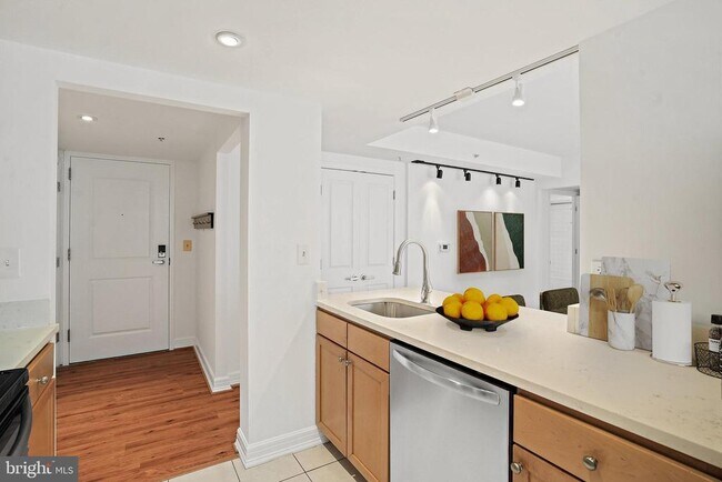 Building Photo - 1225 13th St NW