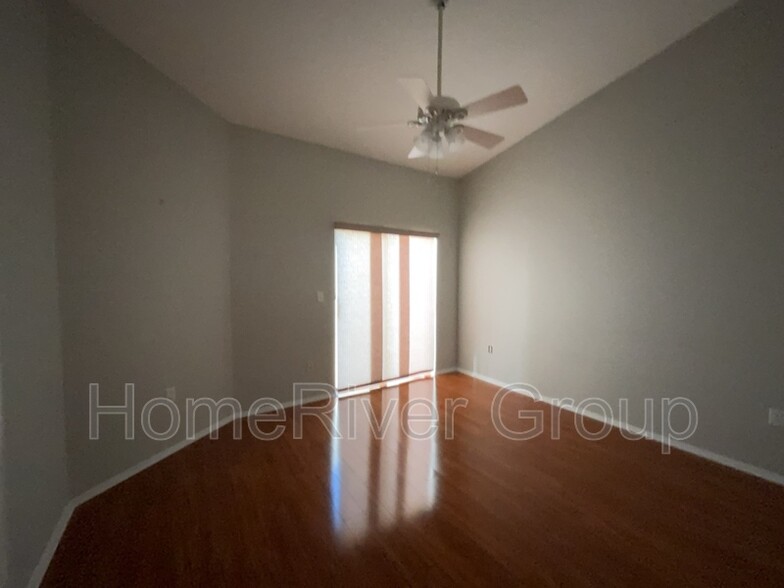 Building Photo - 5508 Salem Square Dr S