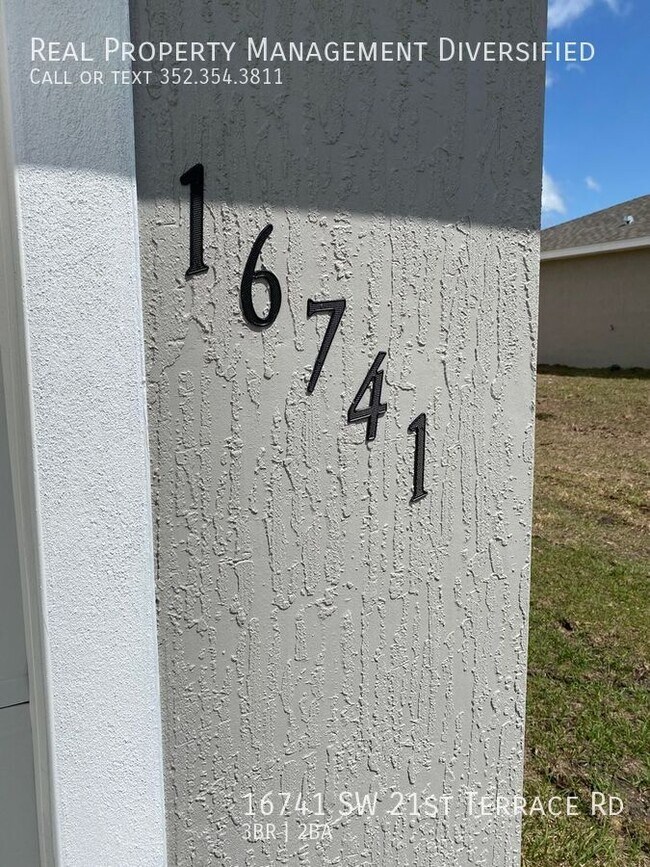 Building Photo - 16741 SW 21st Terrace Rd