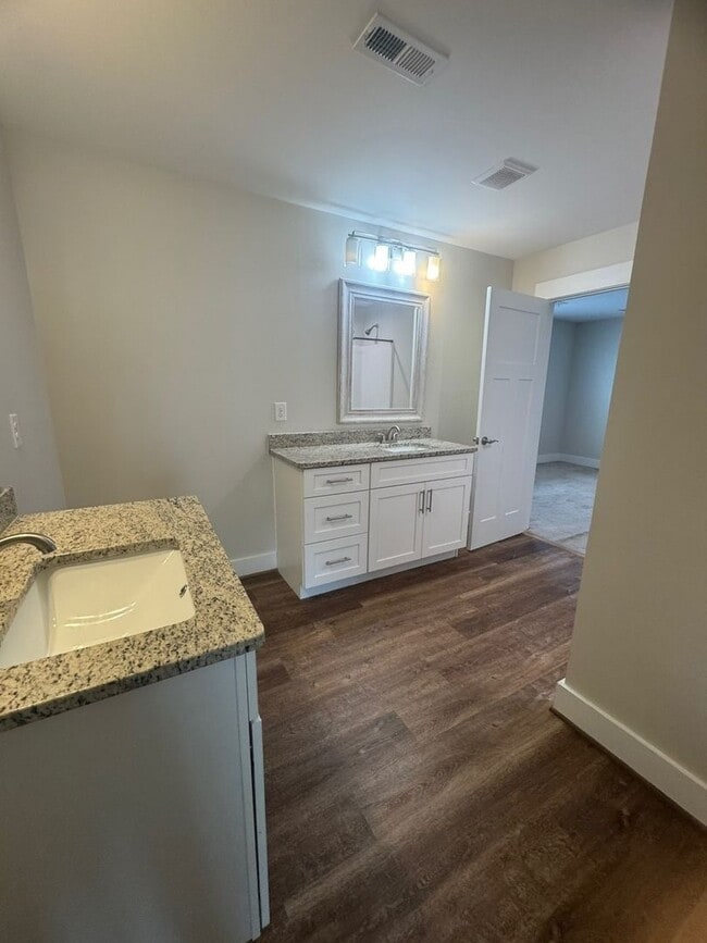 Building Photo - 311 Indigo Way
