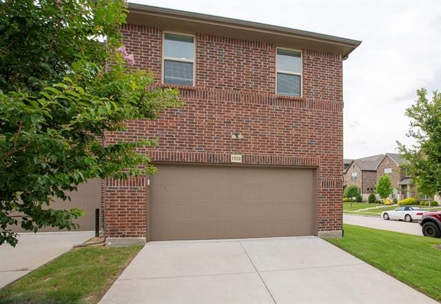 Building Photo - 3928 Cresthill Dr