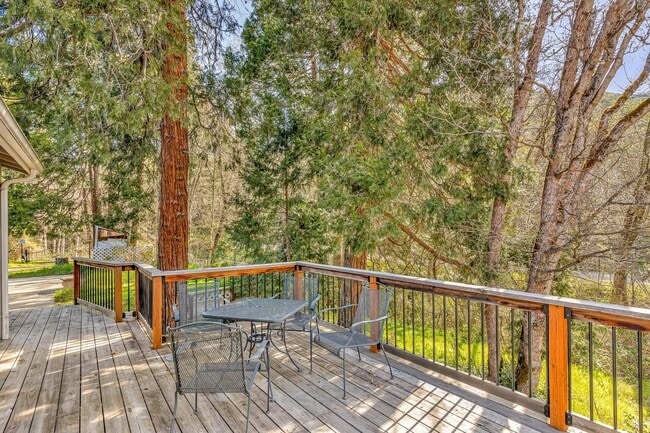 Building Photo - 2677 Humbug Creek Rd