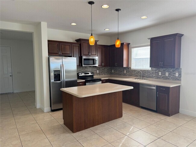 Building Photo - 11765 Forest Park Cir