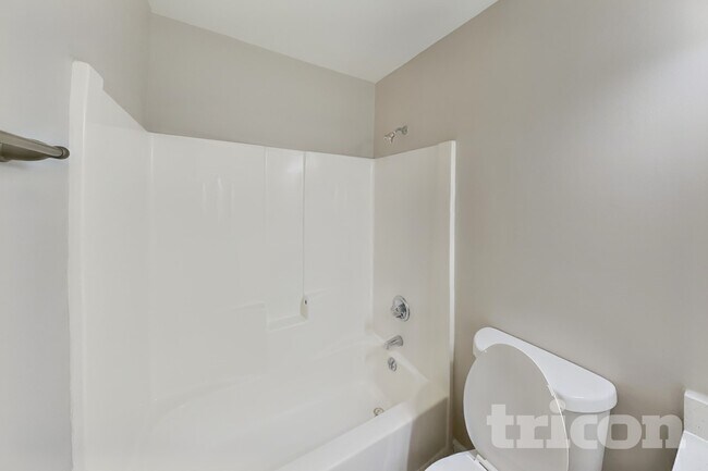 Building Photo - 2309 Pastille Ln