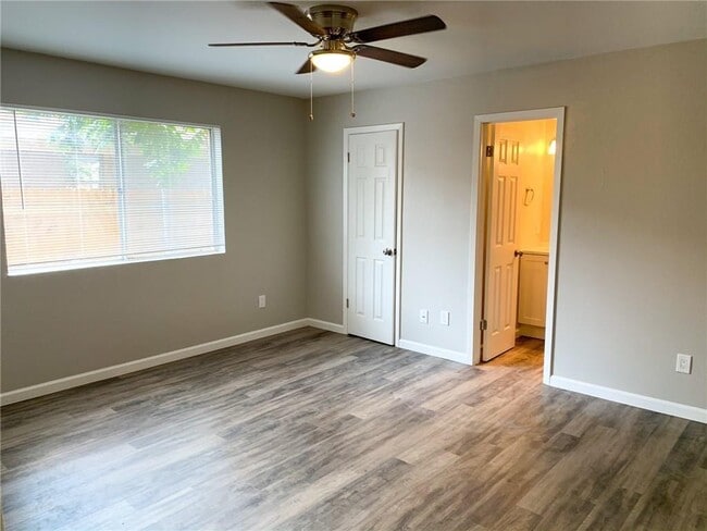 Building Photo - 11640 Parkfield Dr