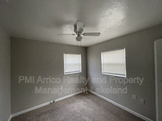 Building Photo - 5472 Old Rd 37
